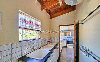 3 Bedroom House For Sale in Henties Bay Central, Henties Bay