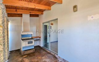 3 Bedroom House For Sale in Henties Bay Central, Henties Bay