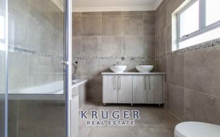 3 Bedroom House For Sale in Mile 4 Extension 1, Swakopmund