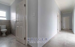 3 Bedroom House For Sale in Mile 4 Extension 1, Swakopmund