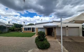 3 Bedroom House For Sale in Olympia, Windhoek
