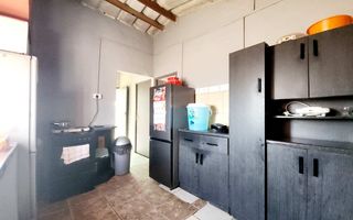 3 Bedroom House For Sale in Henties Bay Central, Henties Bay