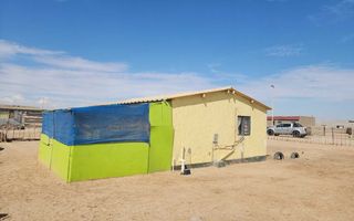 3 Bedroom House For Sale in Henties Bay Central, Henties Bay