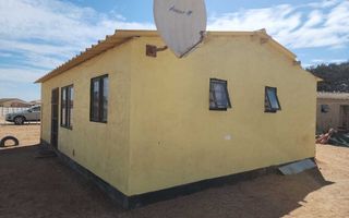 3 Bedroom House For Sale in Henties Bay Central, Henties Bay