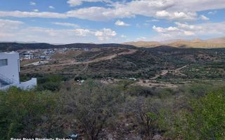 House For Sale in Kleine Kuppe, Windhoek