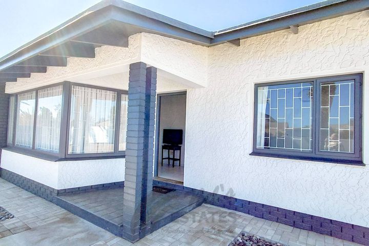 3 Bedroom House To Rent in Vineta, Swakopmund