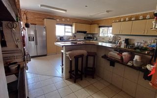 5 Bedroom House For Sale in Walvis Bay Central