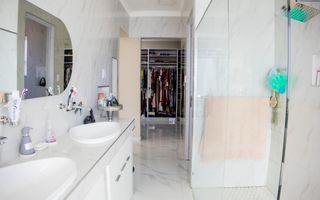 5 Bedroom House For Sale in Kleine Kuppe, Windhoek