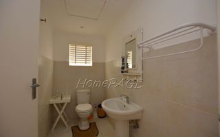 7 Bedroom House For Sale in Henties Bay Central, Henties Bay