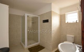 7 Bedroom House For Sale in Henties Bay Central, Henties Bay