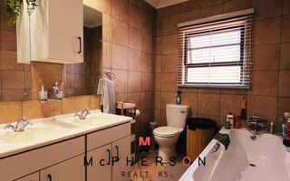 4 Bedroom House For Sale in Windhoek Country Club, Windhoek