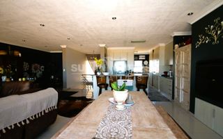 3 Bedroom House To Rent in Long Beach