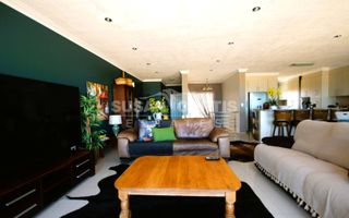 3 Bedroom House To Rent in Long Beach