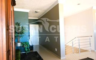 3 Bedroom House To Rent in Long Beach