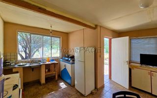5 Bedroom Small Holding / Plot For Sale in Usakos