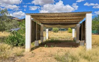 5 Bedroom Small Holding / Plot For Sale in Usakos