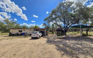5 Bedroom Small Holding / Plot For Sale in Usakos