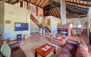 5 Bedroom Small Holding / Plot For Sale in Usakos