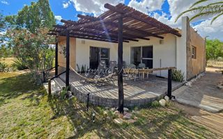 5 Bedroom Small Holding / Plot For Sale in Usakos