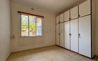 5 Bedroom House For Sale in Otjiwarongo