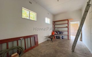 5 Bedroom House For Sale in Otjiwarongo