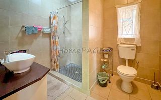 5 Bedroom House For Sale in Otjiwarongo