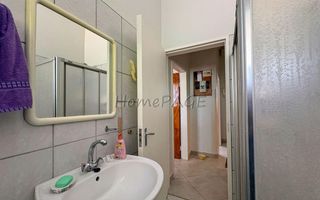 5 Bedroom House For Sale in Otjiwarongo