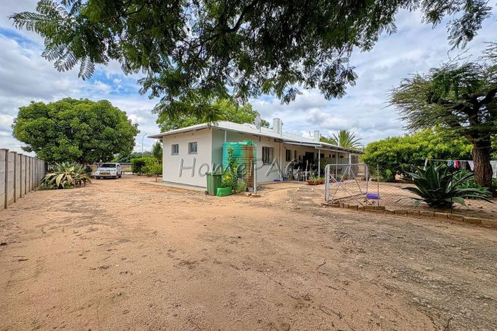 5 Bedroom House For Sale in Otjiwarongo