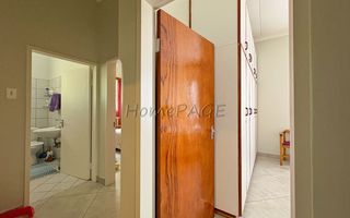 5 Bedroom House For Sale in Otjiwarongo