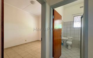 5 Bedroom House For Sale in Otjiwarongo