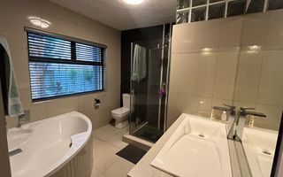 4 Bedroom House For Sale in Windhoek Country Club, Windhoek