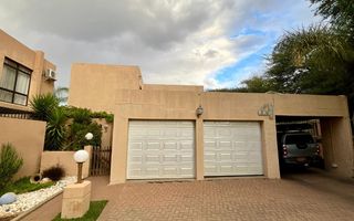 4 Bedroom House For Sale in Windhoek Country Club, Windhoek