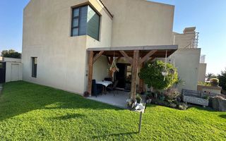 3 Bedroom House For Sale in Dolphin Beach