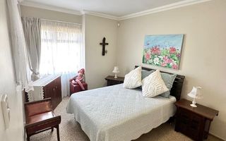 3 Bedroom House For Sale in Dolphin Beach