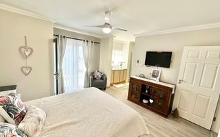3 Bedroom House For Sale in Dolphin Beach