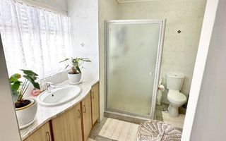 3 Bedroom House For Sale in Dolphin Beach