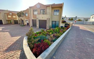 3 Bedroom House For Sale in Dolphin Beach
