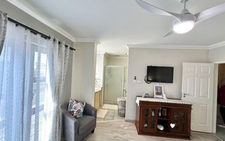 3 Bedroom House For Sale in Dolphin Beach