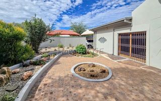 4 Bedroom House For Sale in Okahandja