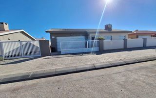 3 Bedroom House To Rent in Ocean View, Swakopmund