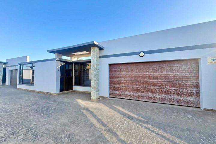 3 Bedroom House To Rent in Walvis Bay Central