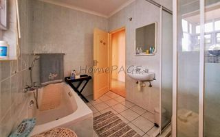 3 Bedroom House For Sale in Walvis Bay Central