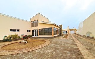 3 Bedroom House For Sale in Walvis Bay Central