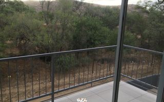 2 Bedroom Apartment For Sale in Elisenheim, Windhoek