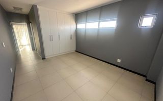 5 Bedroom House For Sale in Afrodite Beach
