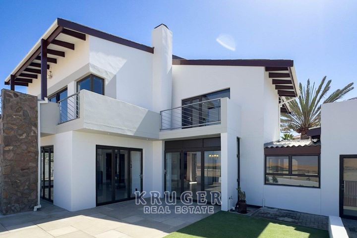 8 Bedroom House For Sale in Kramersdorf, Swakopmund