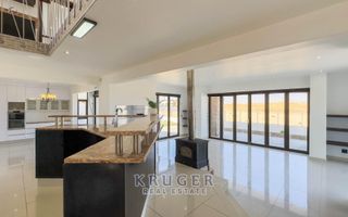 8 Bedroom House For Sale in Kramersdorf, Swakopmund