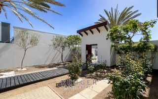 8 Bedroom House For Sale in Kramersdorf, Swakopmund