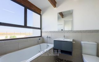 8 Bedroom House For Sale in Kramersdorf, Swakopmund