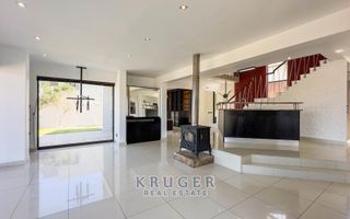 8 Bedroom House For Sale in Kramersdorf, Swakopmund